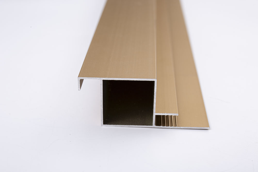 背景错层发光铝条 