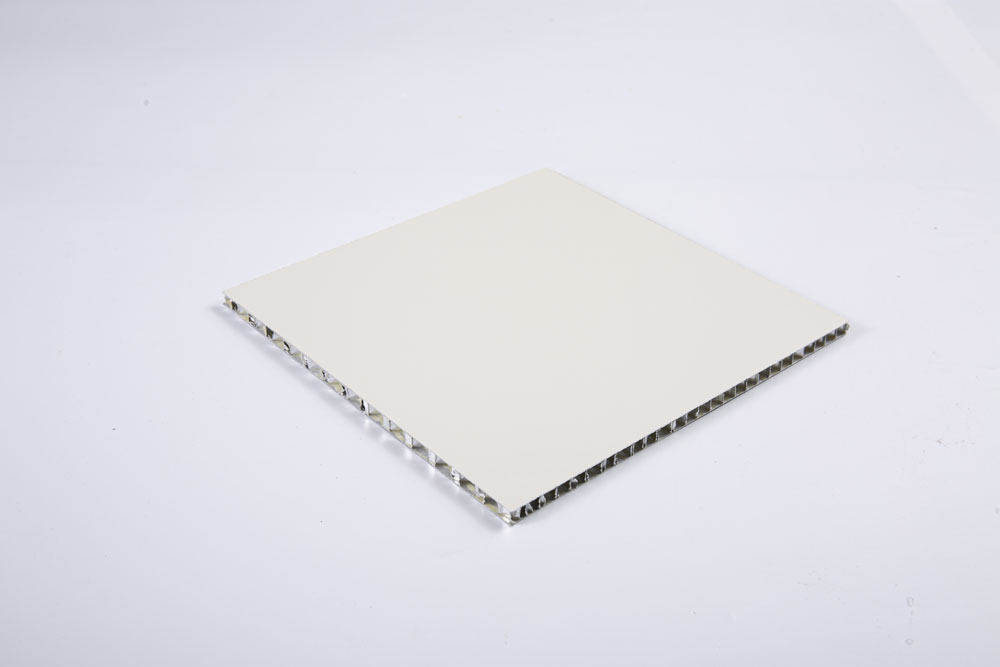 7mm铝蜂窝板纤柔白厚款 