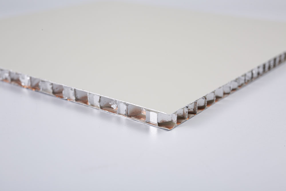 7mm吊顶铝蜂窝板月光白柔金白